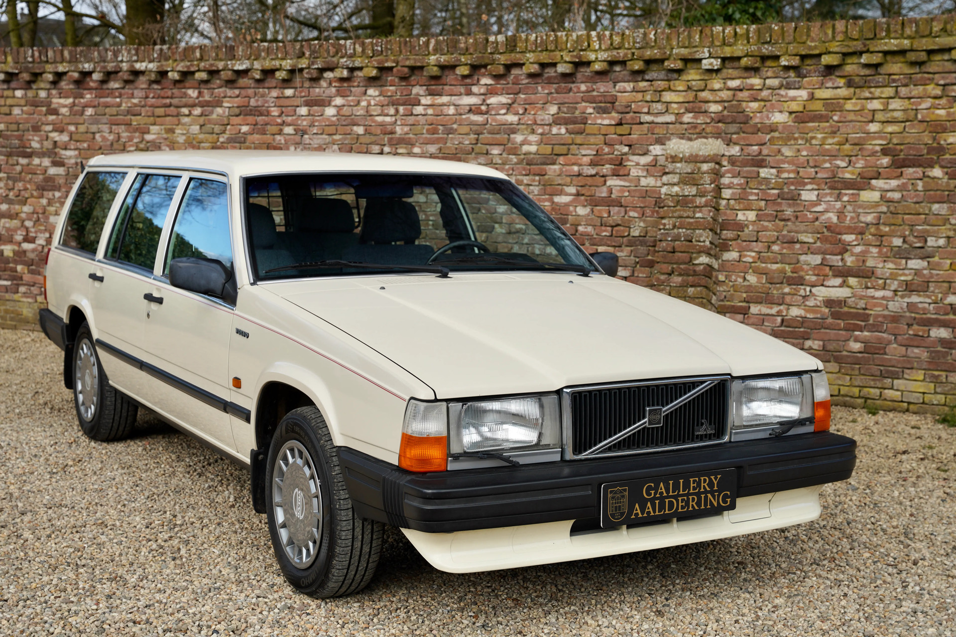 Volvo 745 GL 2 3 Station 1989 Te Koop Gallery Aaldering volvo-745-gl-2-3-station-1989-te-koop-gallery-aaldering