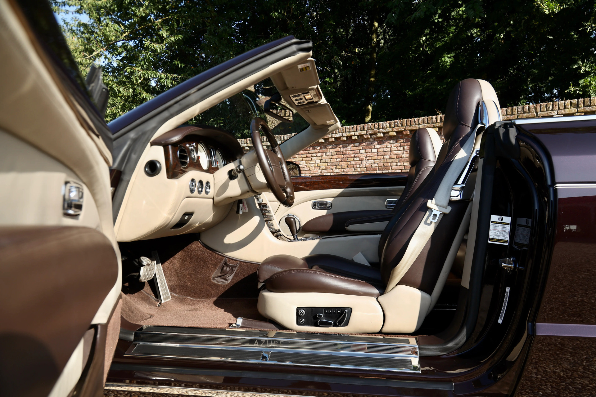 Bentley Azure Convertible "Special order" 2008 Gallery Aaldering