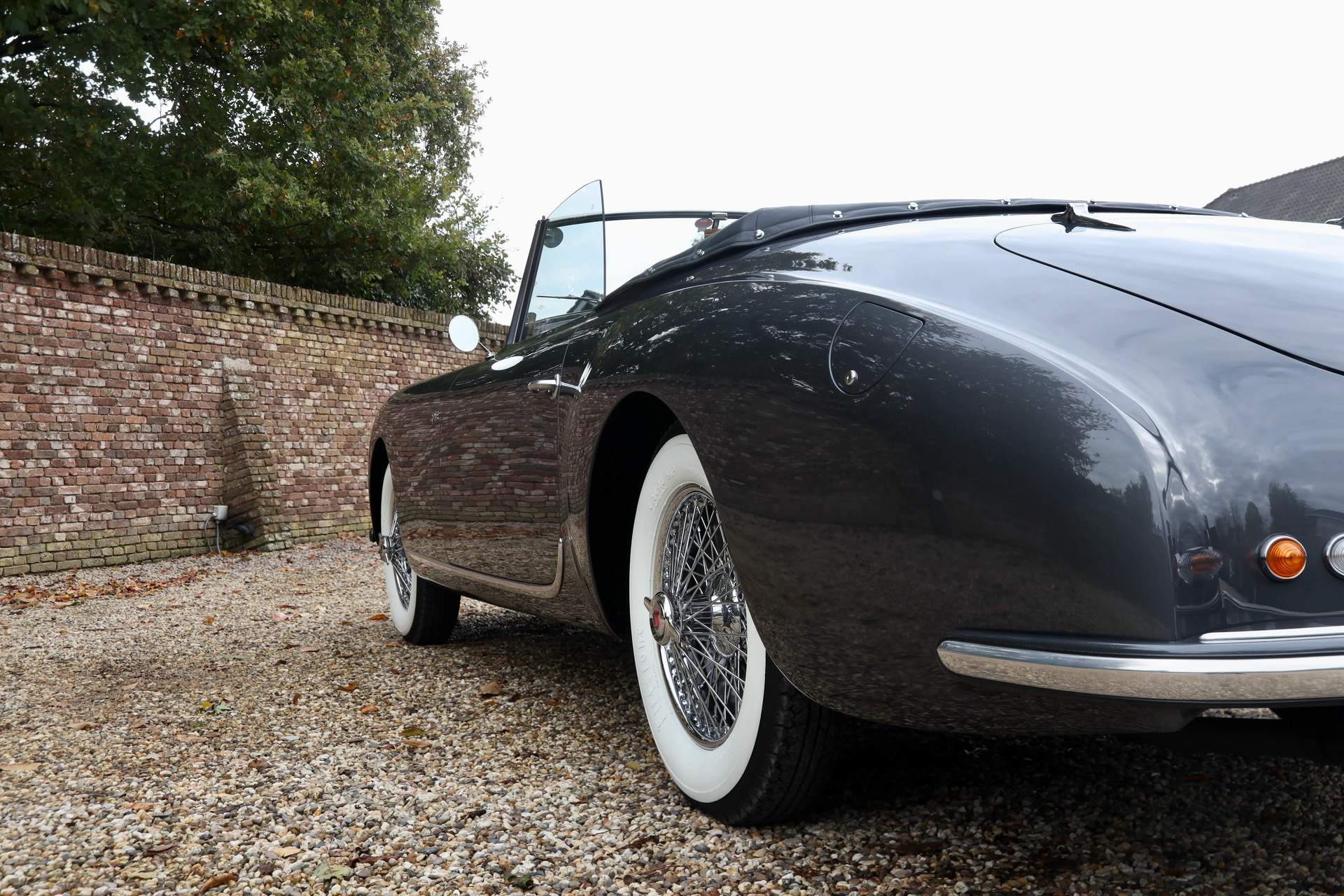 Talbot Lago T26 Record Cabriolet bleu 3/4 arrière gauche / Talbot Lago Talbot Lago T26 Record Cabriolet bleu 3/4 arrière gauche / Talbot Lago