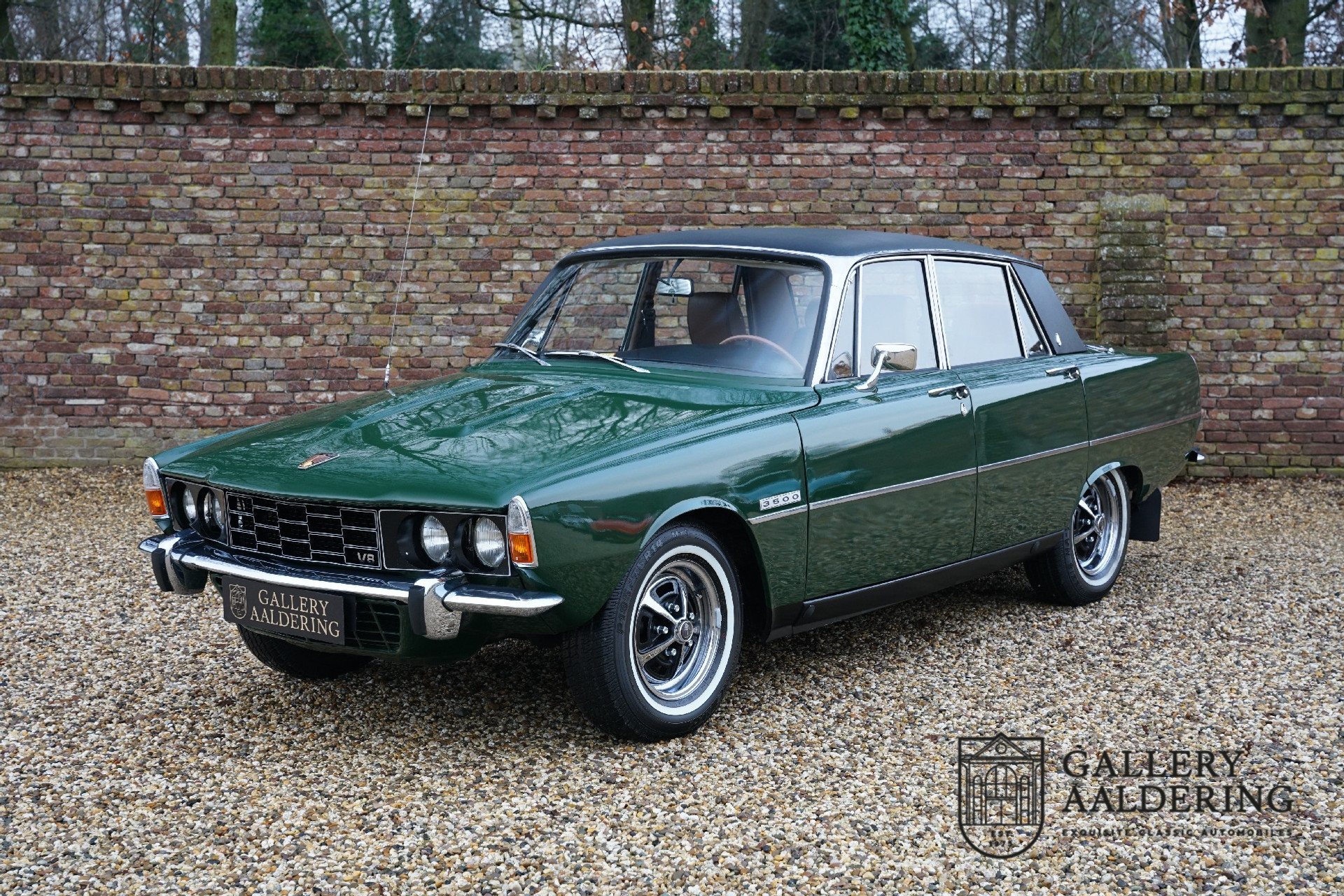 Yellow Rover P6 Rover P6 3500 V8